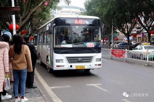 公交车图片大全,公交车图片大全中的城市风情