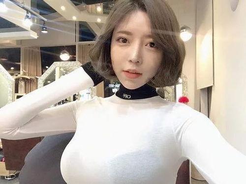 韩国女主播露奶