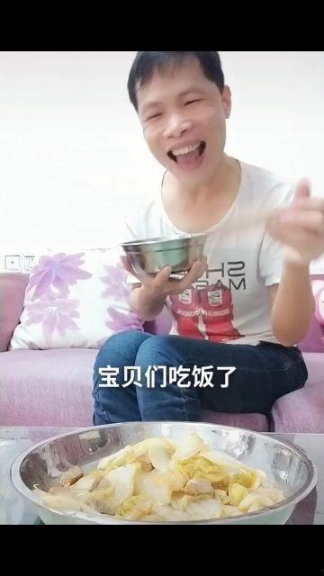 搞笑吃饭视频,笑料横生！吃饭视频里的欢乐瞬间大盘点