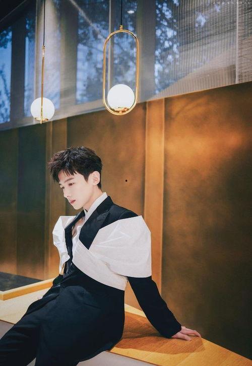 白敬亭吃瓜爆料,娱乐圈幕后真相大揭秘