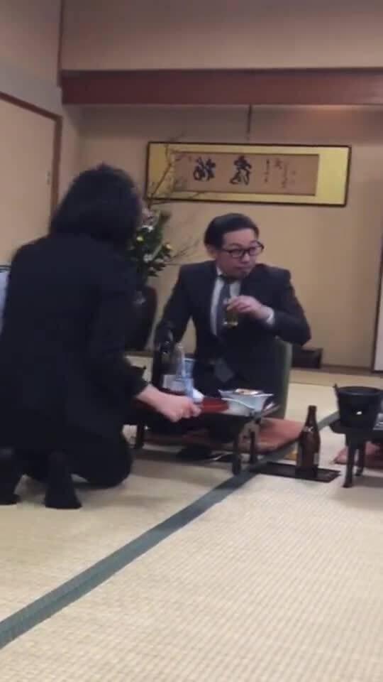 日本人吃饭视频,一窥日本人的饮食习惯与礼仪