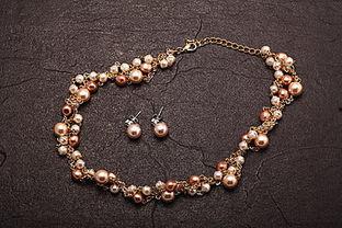 珍珠项链图片,珍珠项链的优雅魅力解析